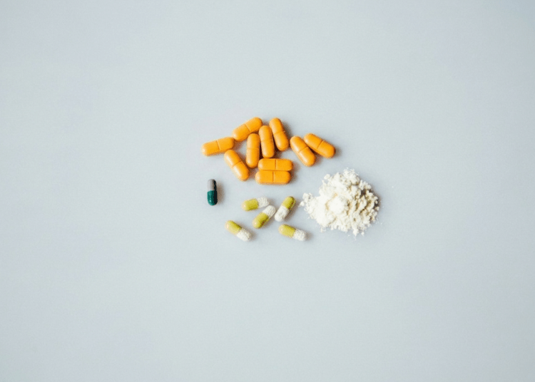 A New Drug Combination Targets Aging and Cancer 1 A New Drug Combination Targets Aging and Cancer
