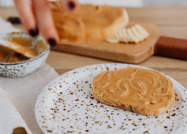 Could Peanut Butter Help Older Adults Build Stronger Muscles? 1 Could Peanut Butter Help Older Adults Build Stronger Muscles?